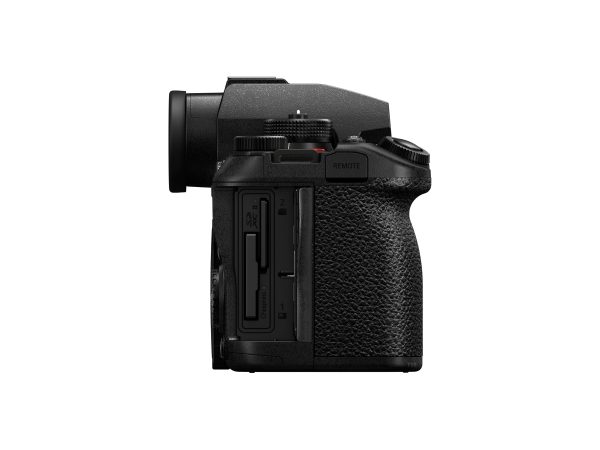 Panasonic Lumix S1RII Black Professional Full Frame Camera-2